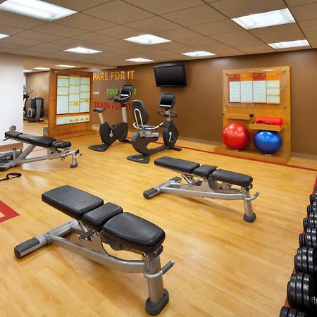 Sheraton Cleveland Airport Hotel Bagian luar foto