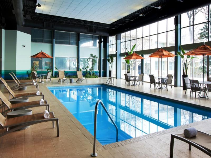 Sheraton Cleveland Airport Hotel Bagian luar foto